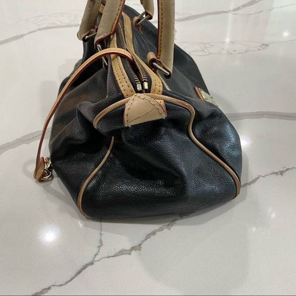 Dooney&Bourke - Picture 6 of 6